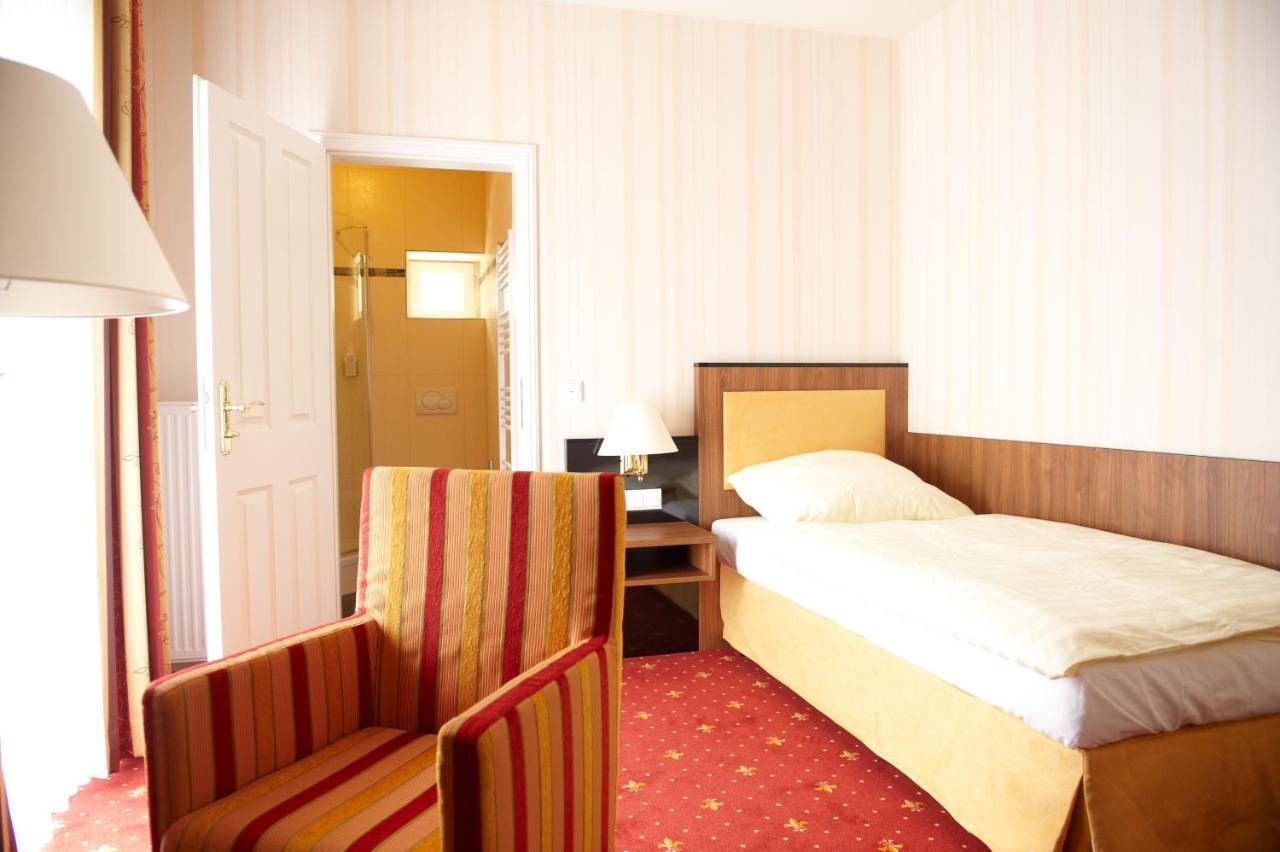 Hotel Alte Landratsvilla Bender Westerburg (Rhineland-Palatinate)